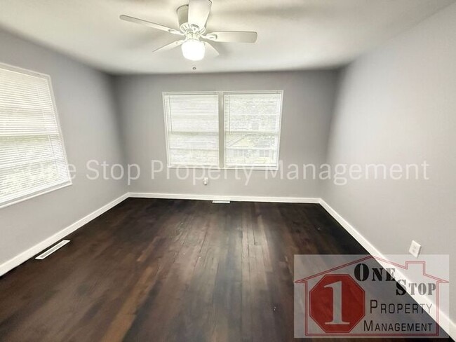 Building Photo - Beautiful 3 Bedroom 1.5 Bathroom Home in K...