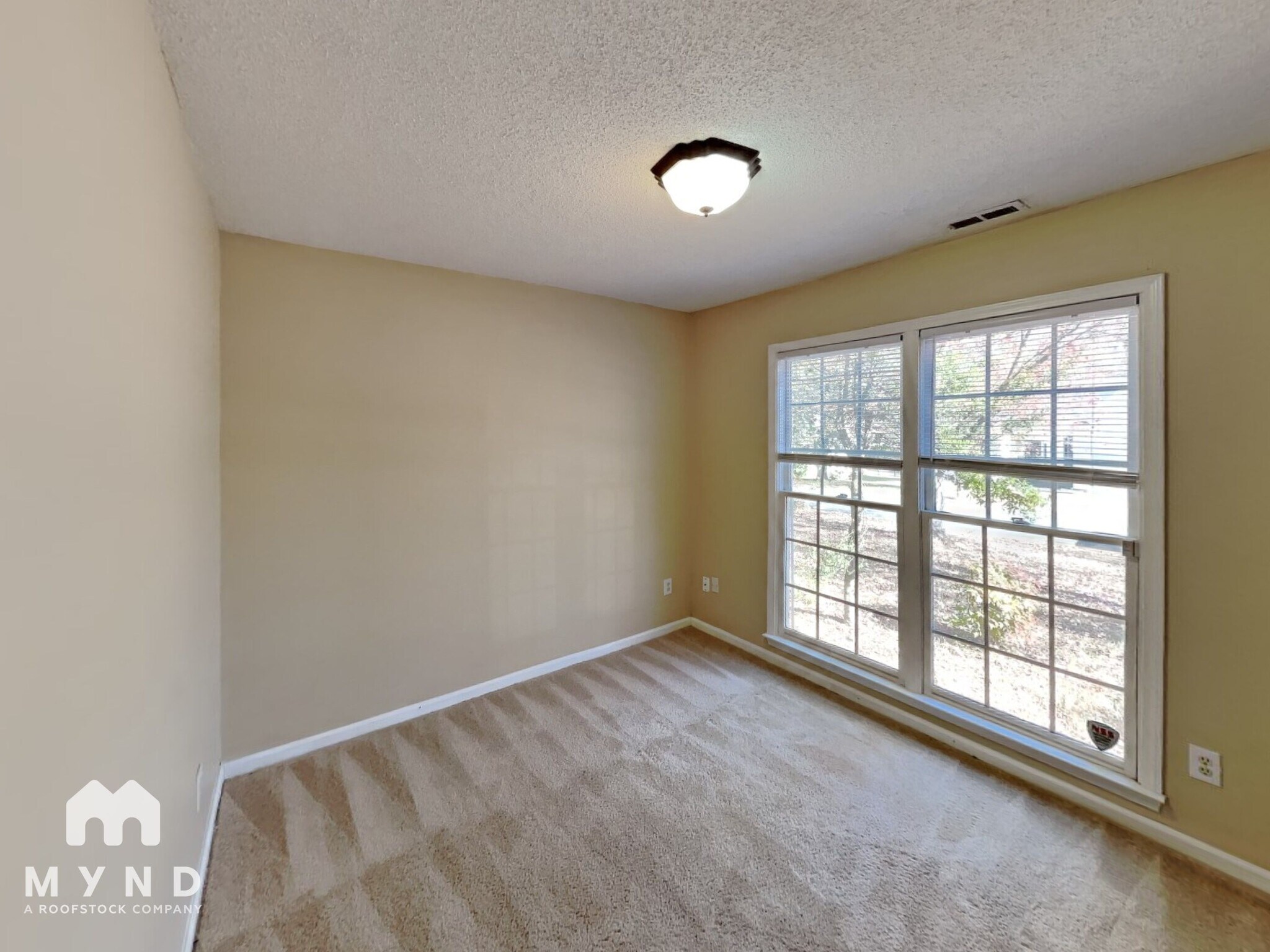 Building Photo - 11721 Long Forest Dr