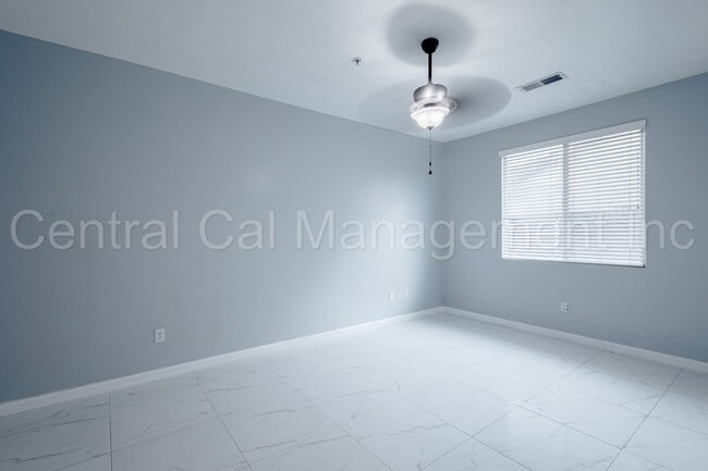 Building Photo - 4 Bedroom/3 Bath Home with Paid Solar - $3295 Per Month!