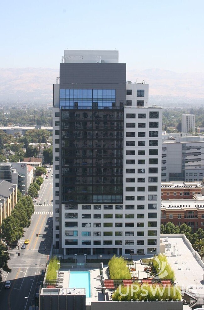 Building Photo - Gorgeous 2 Bedroom/2 Bathroom Condo for Rent at The 88