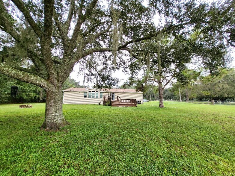 Back of house - 3144 Tina Marie Dr