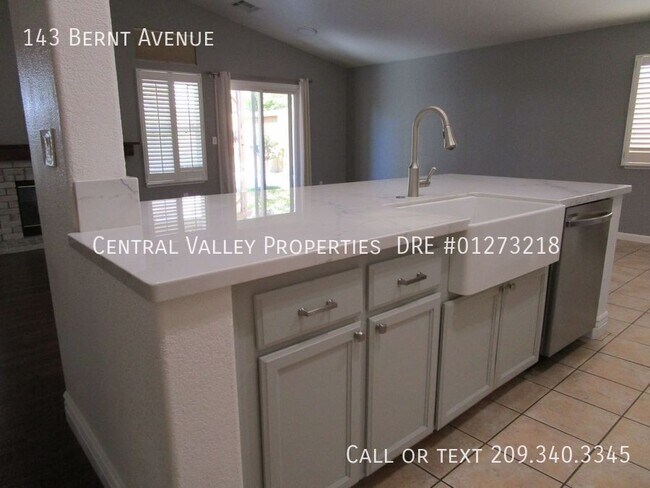 Building Photo - 143 Bernt Ave