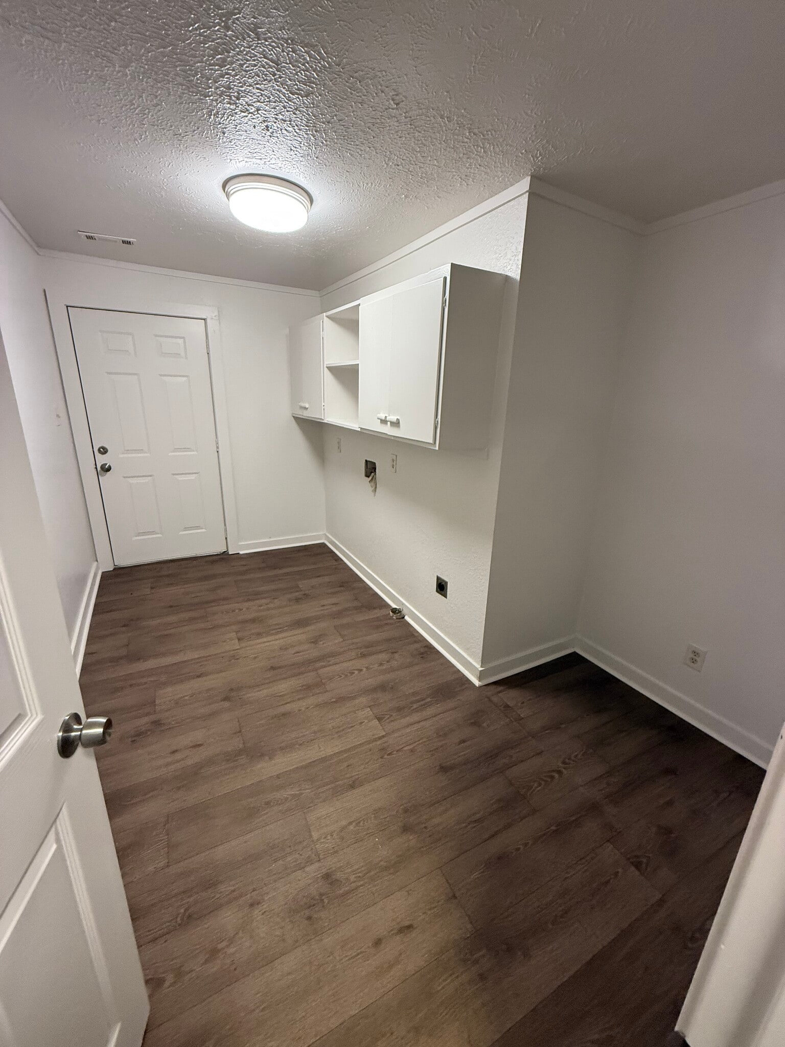 Laundry room - 757 Martin Rd