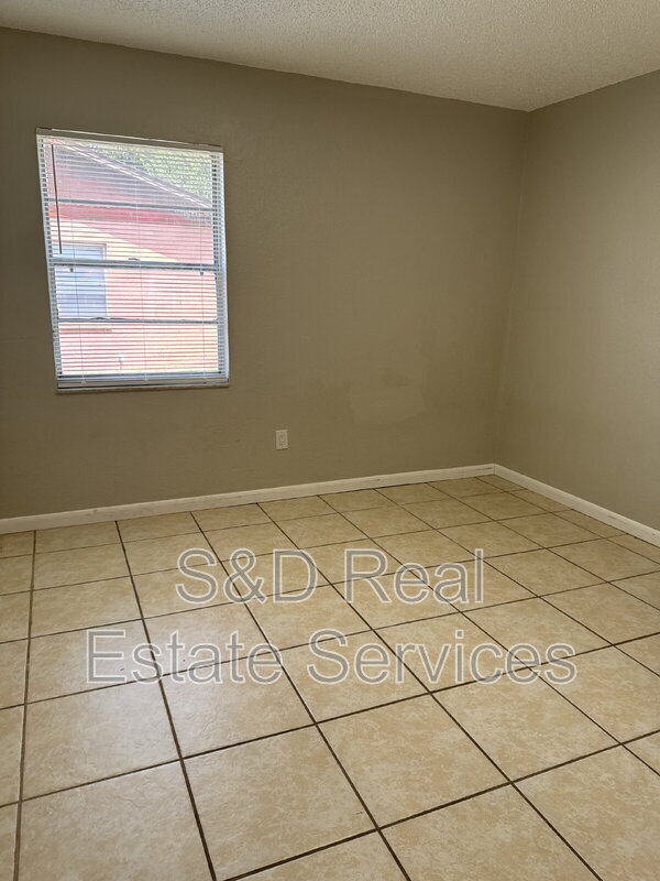 Building Photo - 3013 Allred Dr