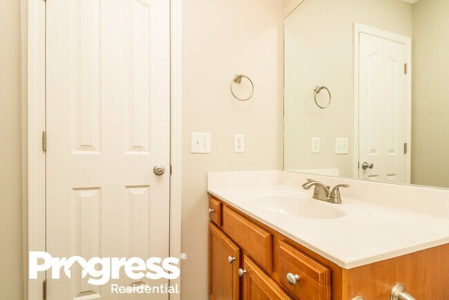 Building Photo - 3076 Ace Wintermeyer Dr