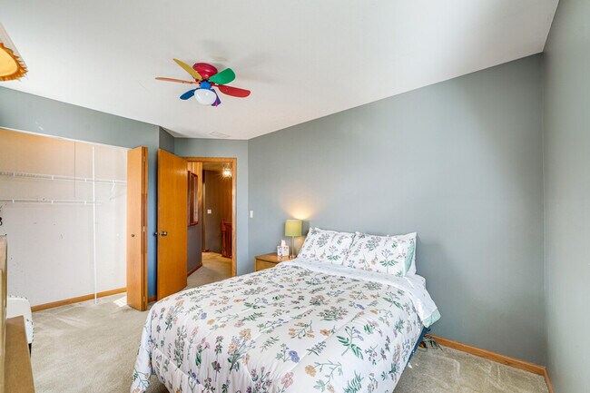 Building Photo - 2182 Camden Ln