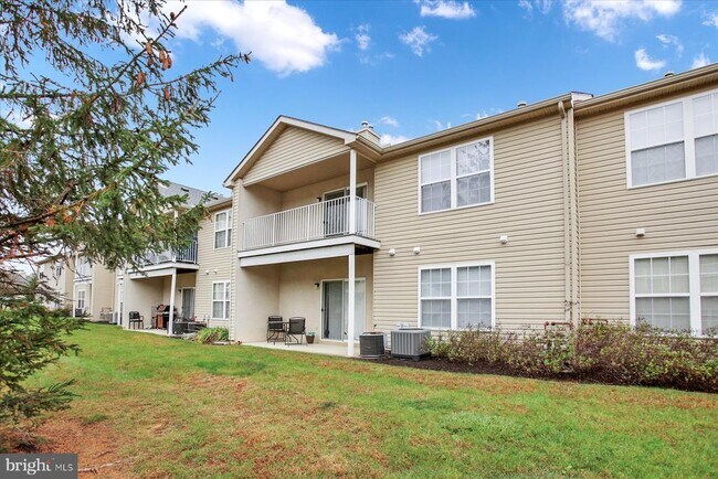 Building Photo - 119 Oriole Ct