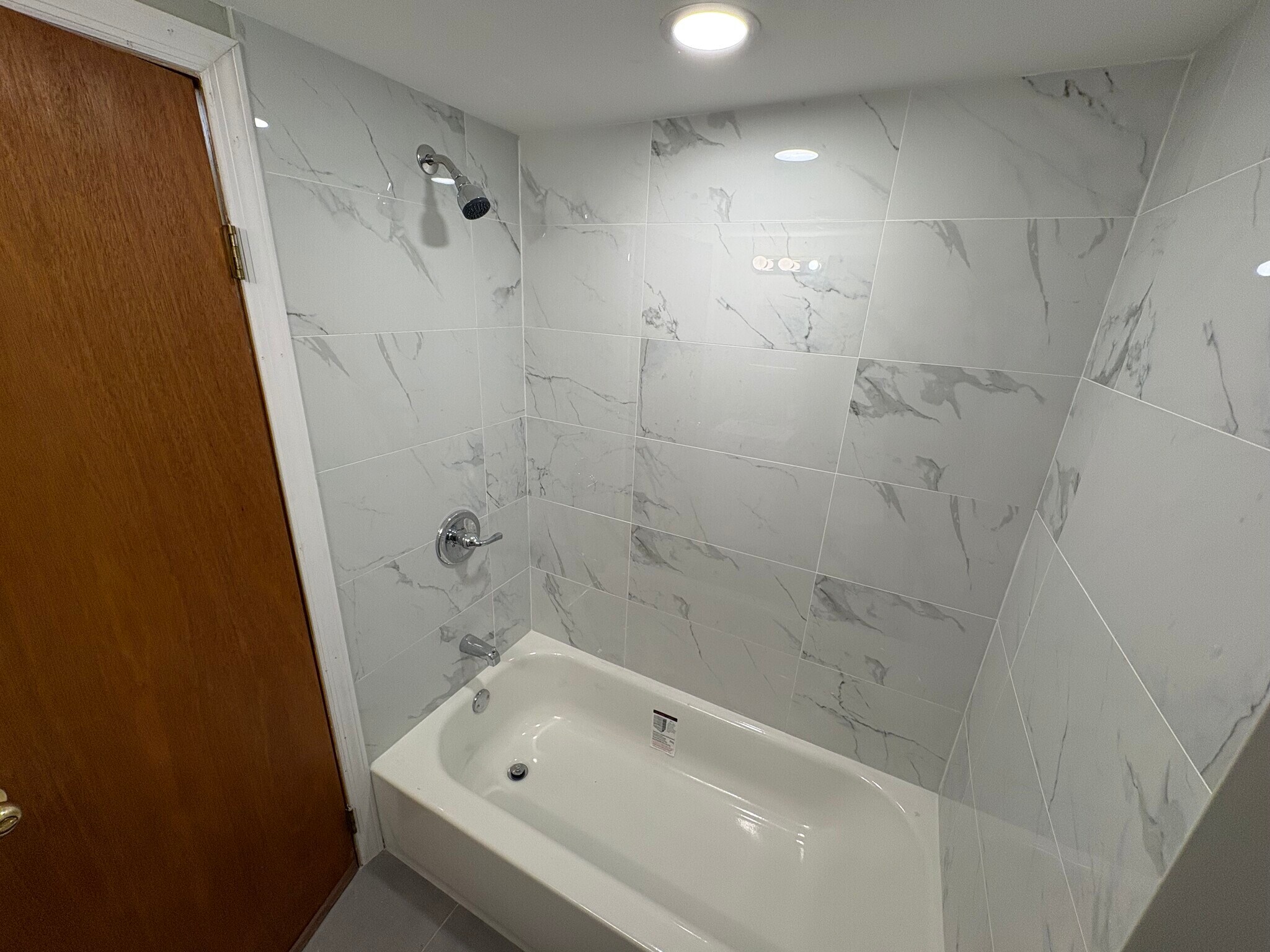 Building Photo - 170 Woodland Ave