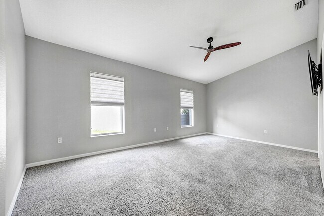 Building Photo - 1601 Wekiva Dr