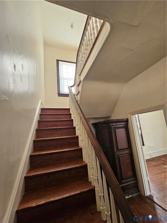 Building Photo - 9330 Halls Run Rd