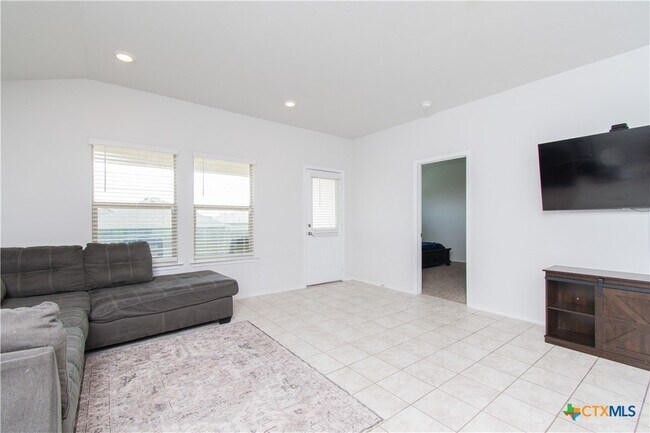 Building Photo - 9610 Malkier Dr