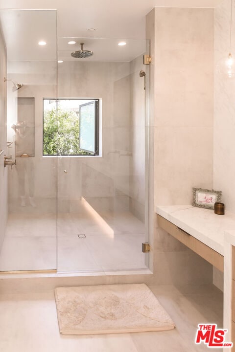 Building Photo - 606 N Ardmore Ave