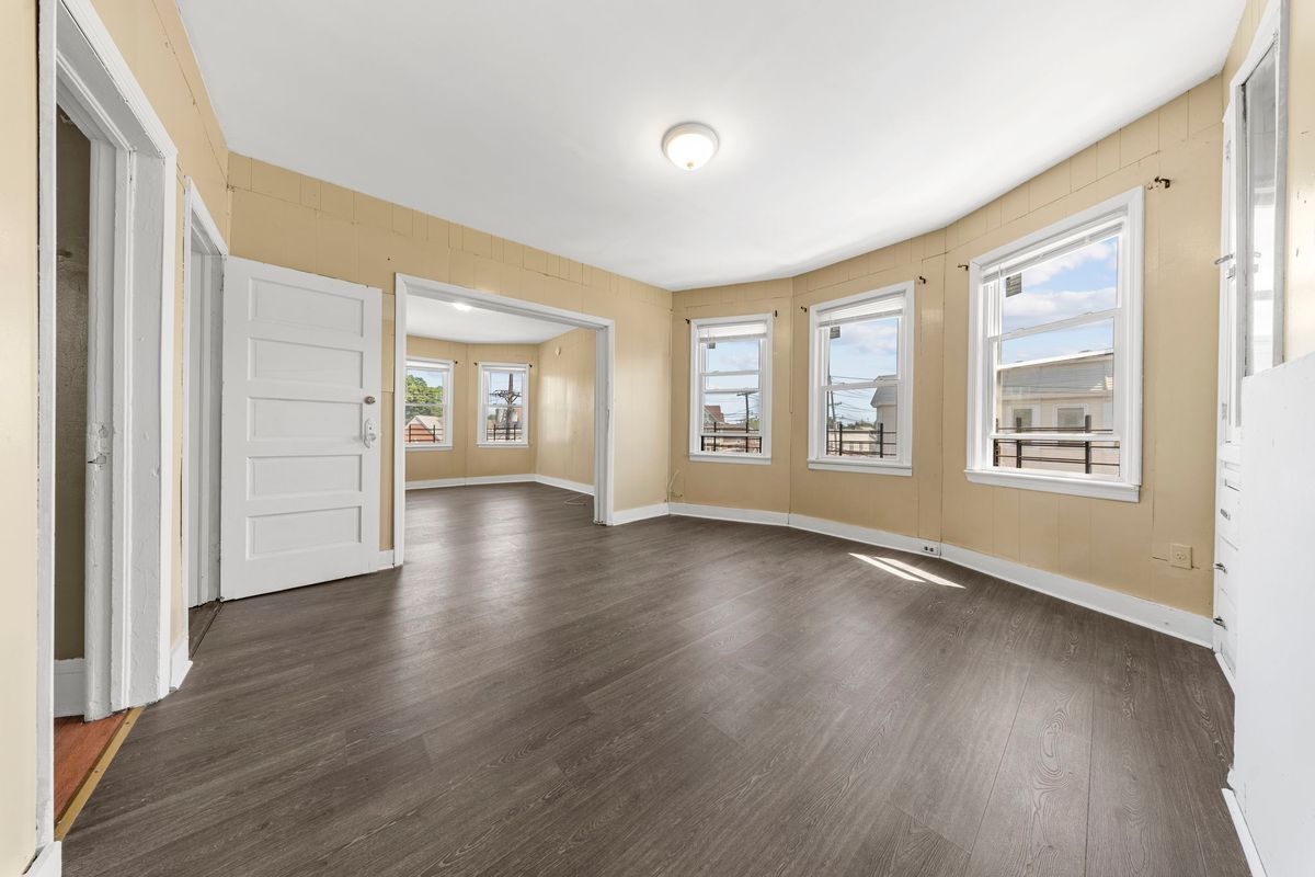 Building Photo - 359 Belmont Ave