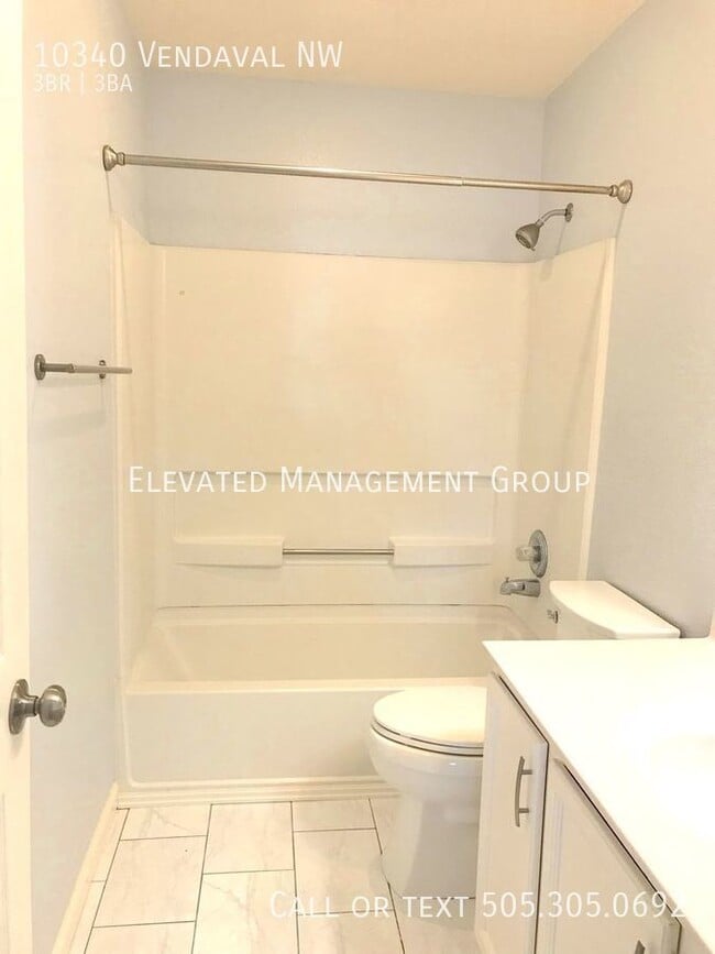 Building Photo - 10340 Vendaval Ave NW