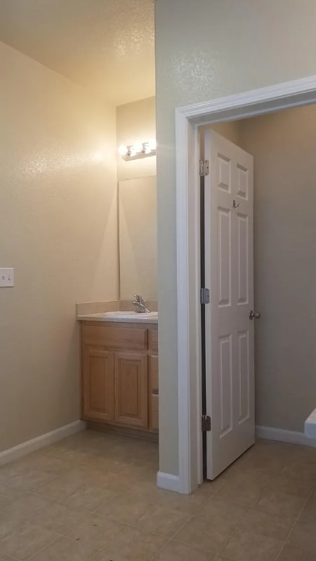 Building Photo - 2806 Tourbrook Way