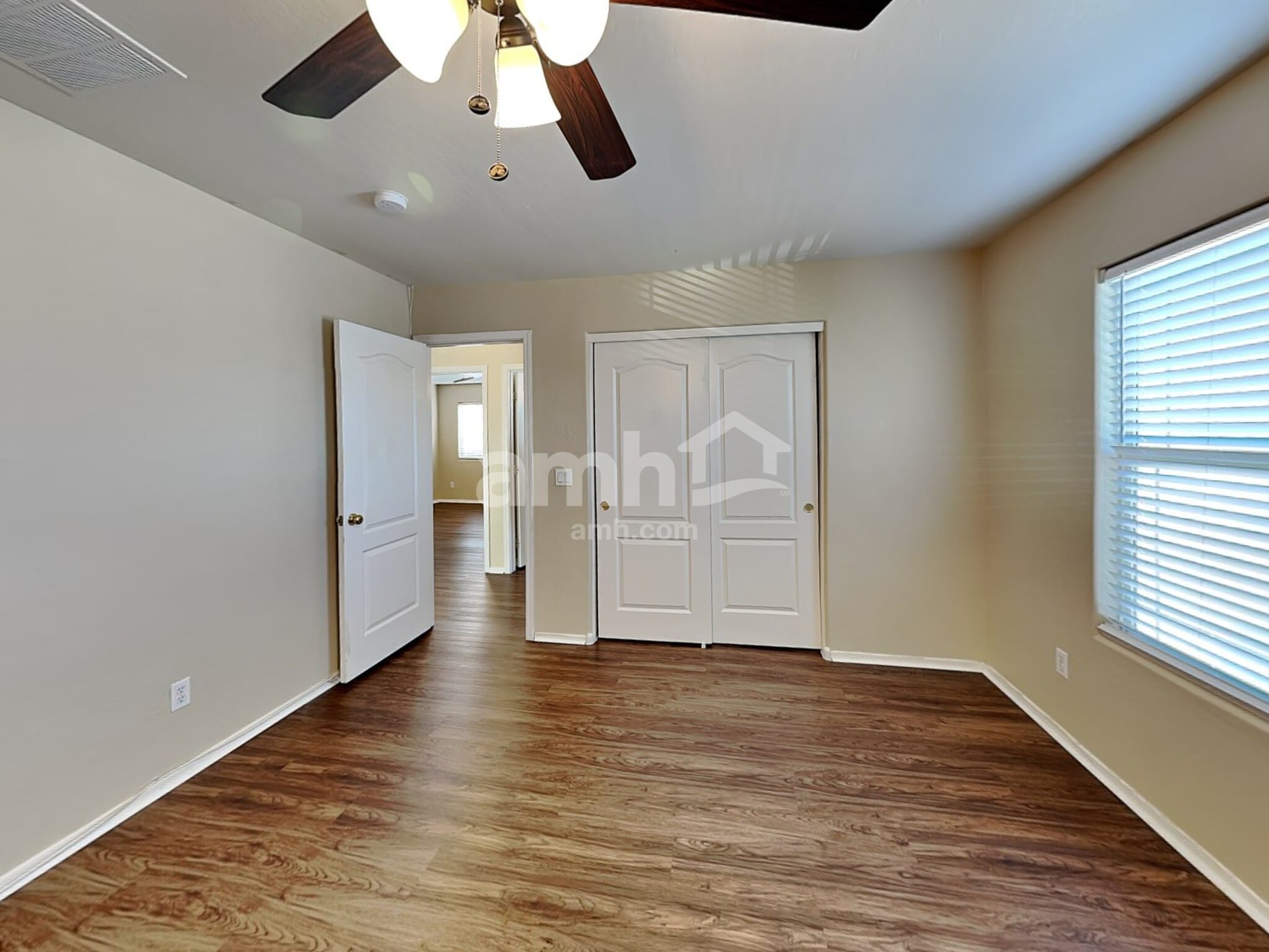 Building Photo - 7347 W St Charles Ave