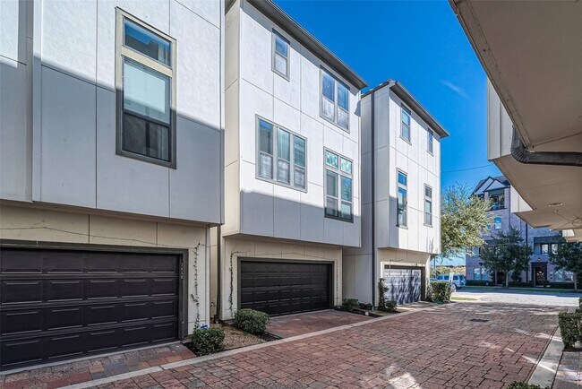 Building Photo - 2634 Texas St