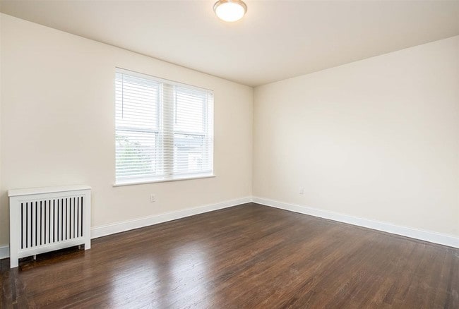 Building Photo - 86 Charles St