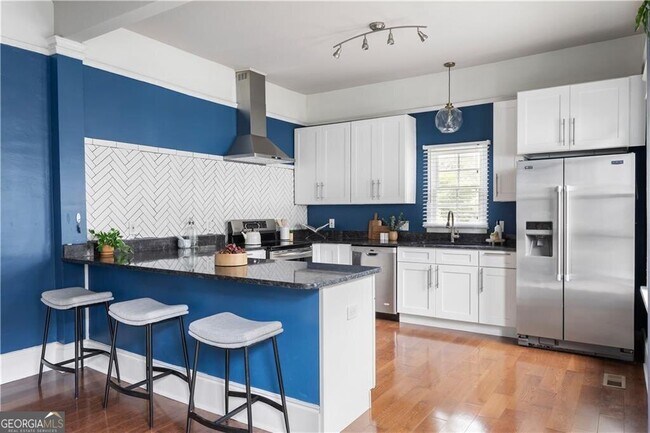 Building Photo - 1423 Fairbanks St SW