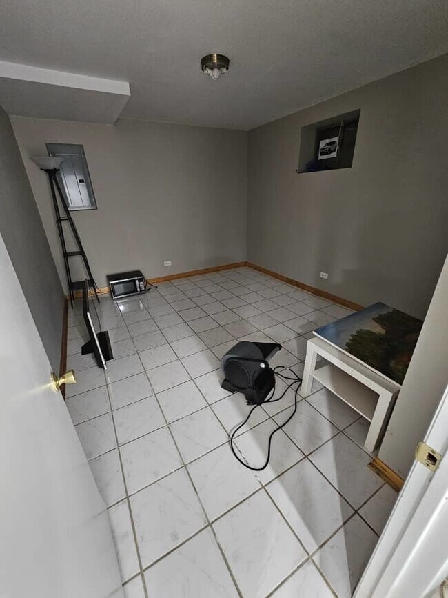 Building Photo - 770 Cordial Dr