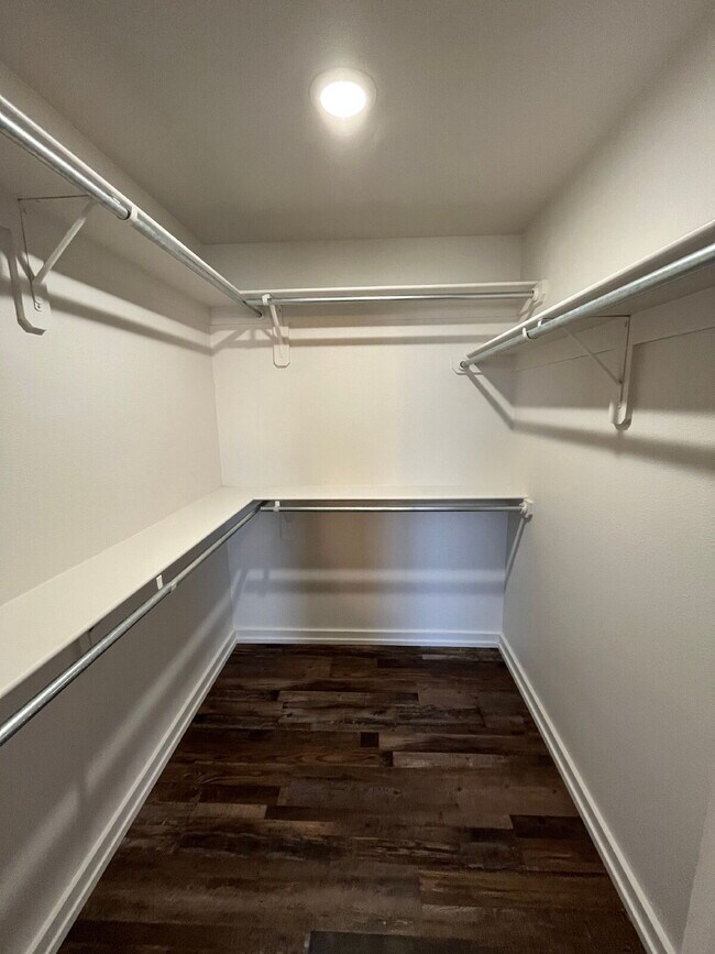 Building Photo - Stunning Duplex in Shallowater!