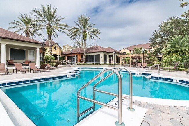 Building Photo - Beautiful 1/1 Condo x Rent @ The Crest at ...