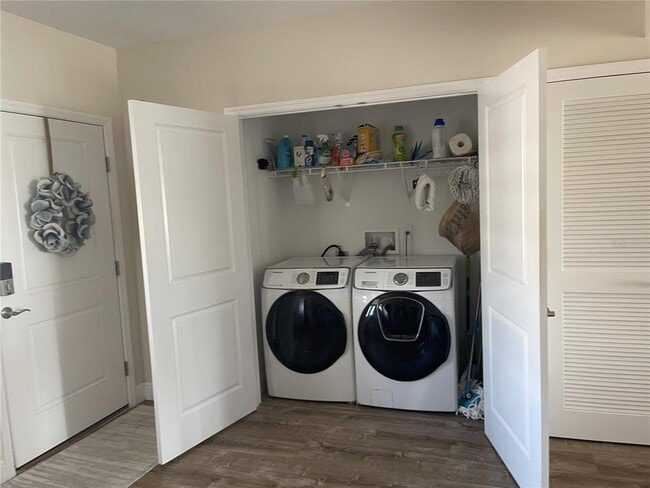 Building Photo - 960 Starkey Rd