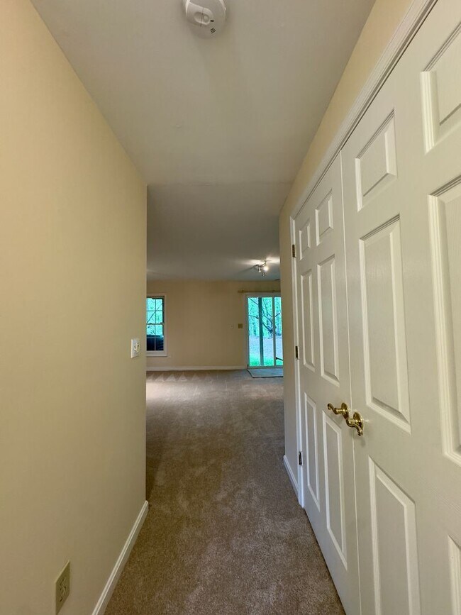 Building Photo - Charming 4 Bedroom/3.5 Bathroom Townhome in Cedarwood Estates, Pikesville, MD!