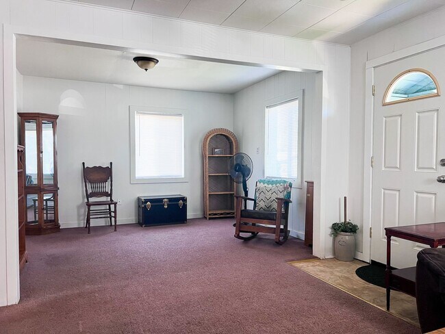 Building Photo - OWN961