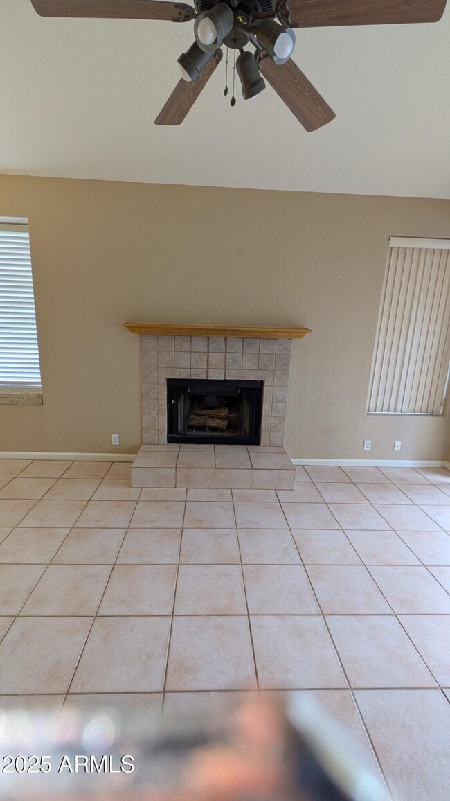 Building Photo - 9071 E Rockwood Dr
