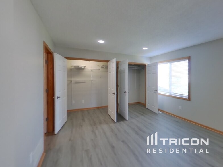 Building Photo - 2739 Zumbrota Cir NE