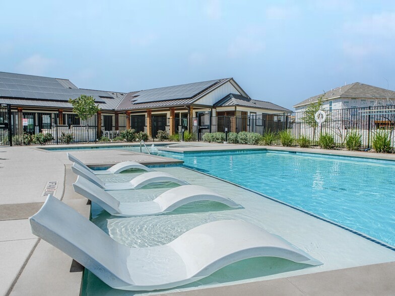 Building Photo - 345 Pebble Beach Run