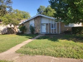 Building Photo - 1010 Tahoe Dr