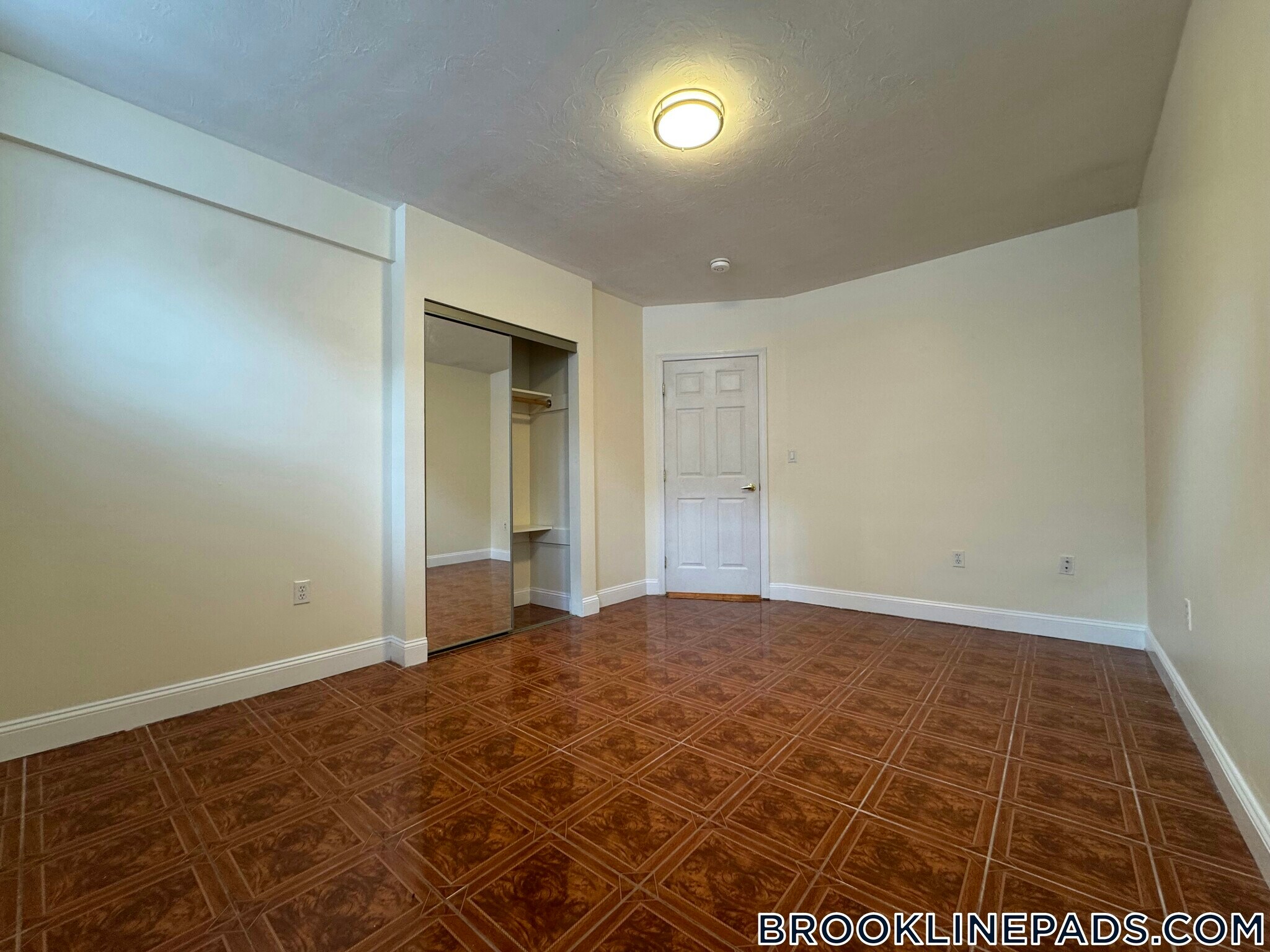 Building Photo - 191 Winthrop Rd