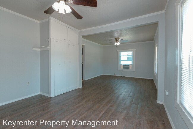 Building Photo - 2 br, 1 bath House - 308 E Greeley Street