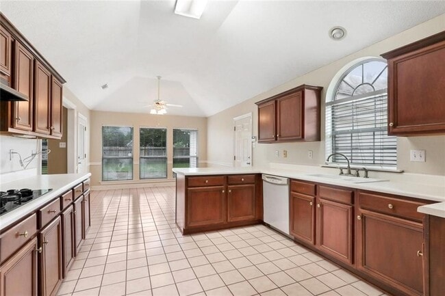 Building Photo - 158 Woodruff Dr