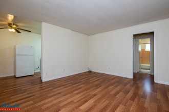 Building Photo - 420 S Third St