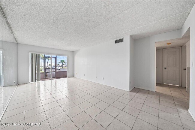 Building Photo - 3150 N Harbor City Blvd