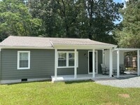 Building Photo - 609 Lakeshore Dr