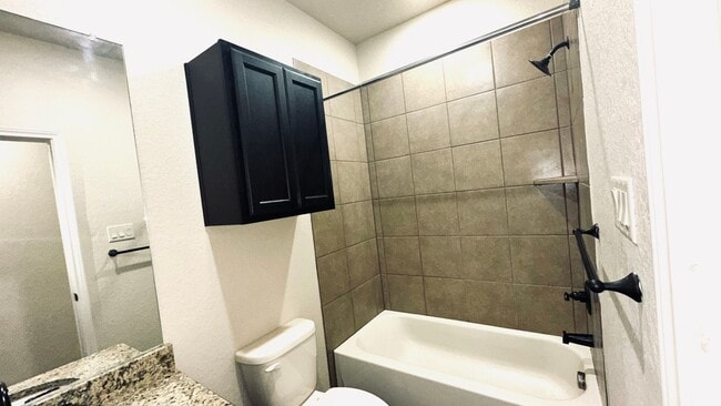 Building Photo - Beautiful 3 bedroom near Potranco!