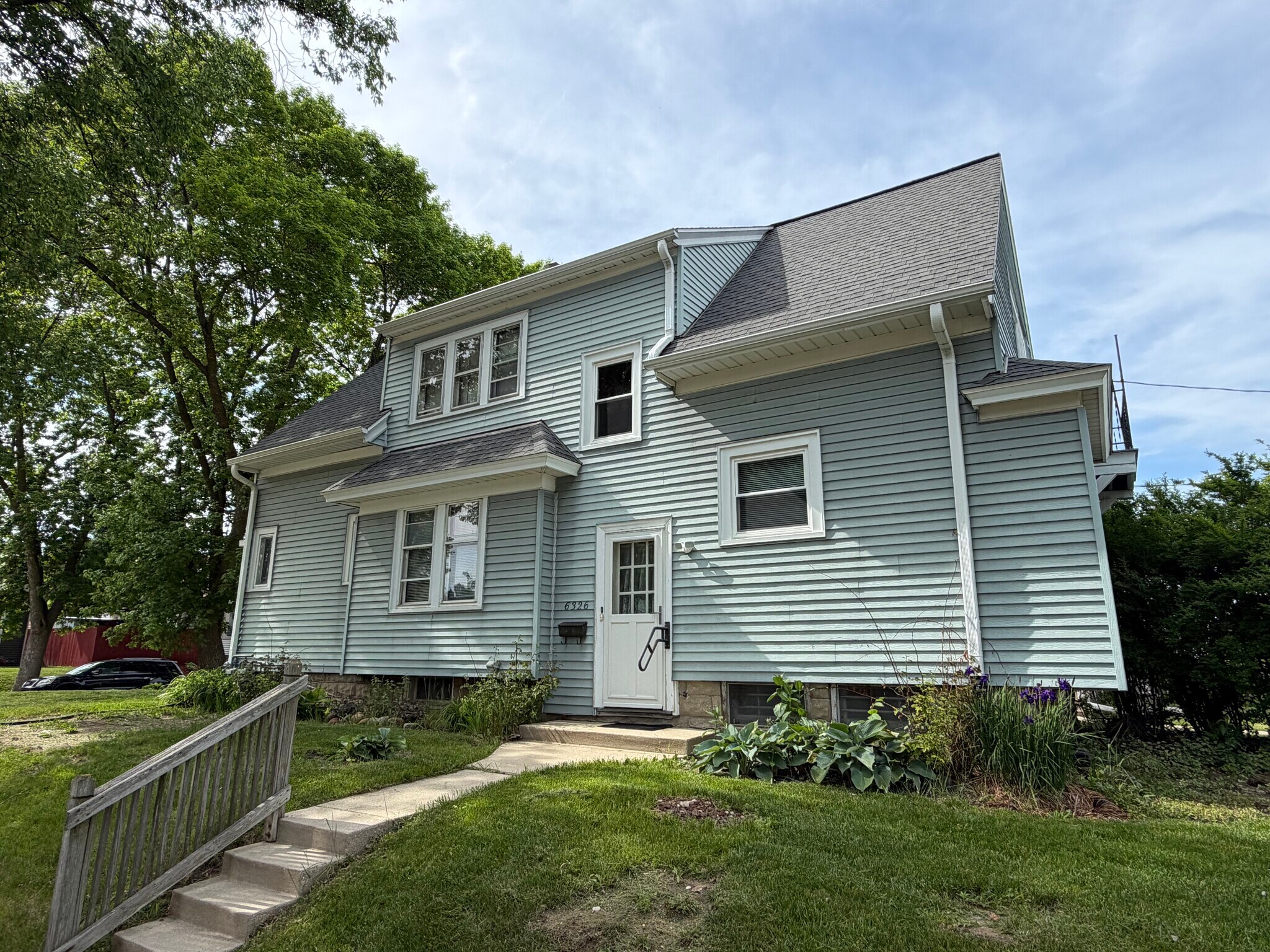 Building Photo - 2176 S 64th St