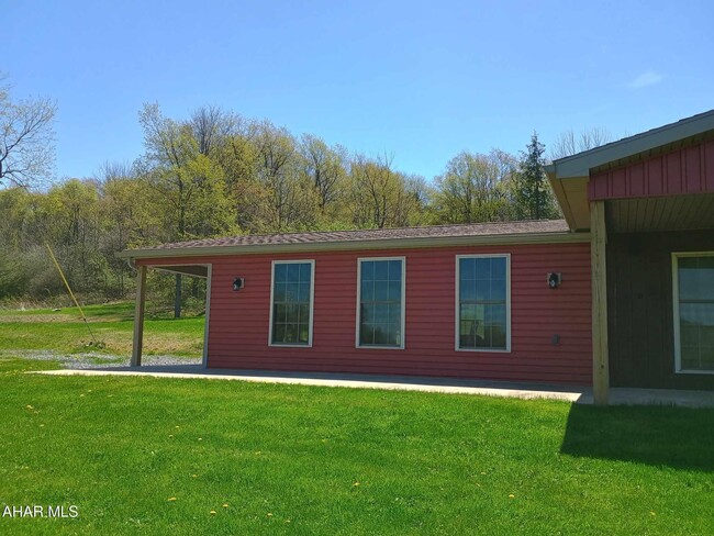 Building Photo - 377 Eger Rd