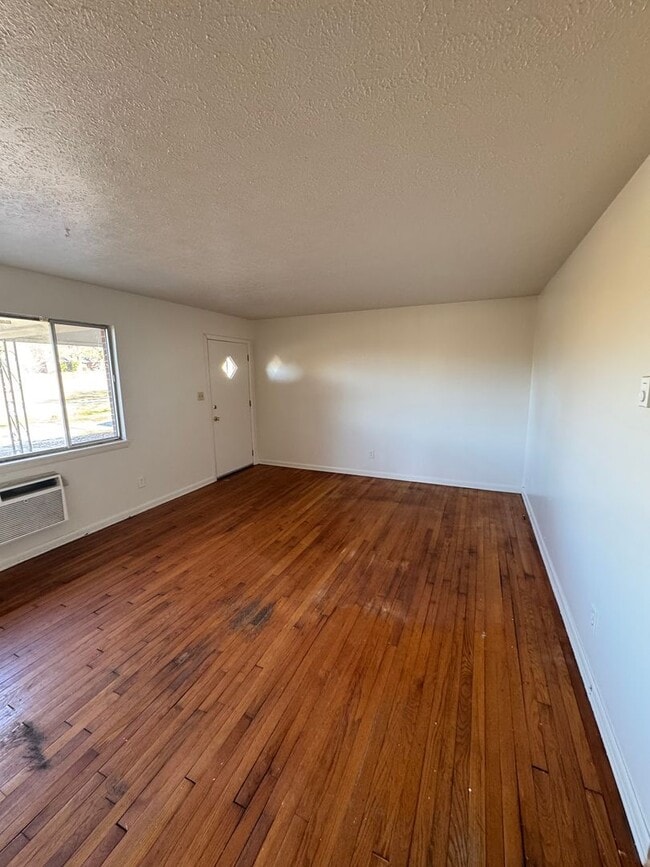 Building Photo - 2/1 Duplex in Cleveland County, NC