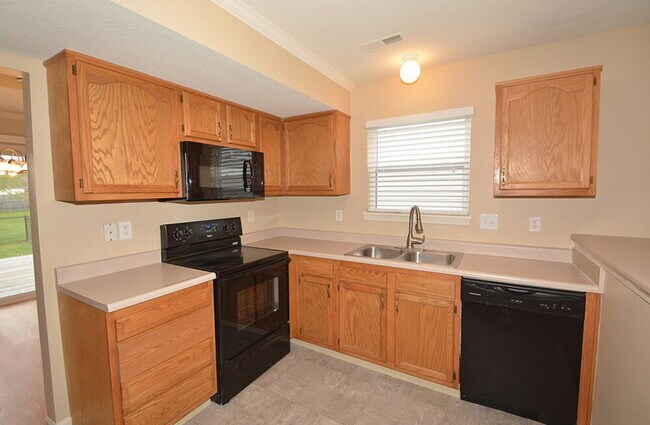 Building Photo - 7317 Kimble Dr