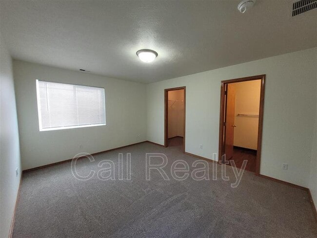 Building Photo - 18714 E Augusta Ct