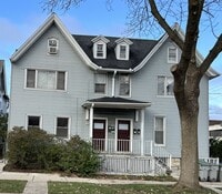 Building Photo - 2 BDRM 1 BTH Lower Unit Duplex in nice nei...