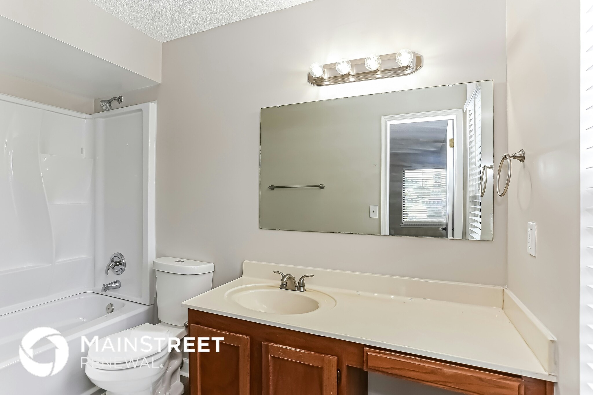 Building Photo - 12636 Misty Mountain Dr E