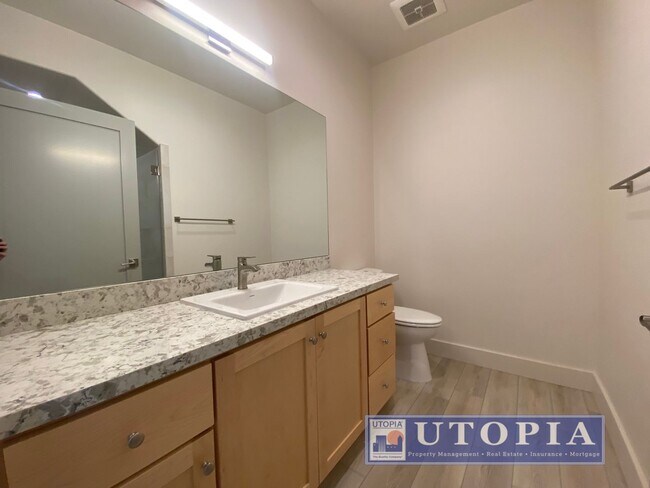 Building Photo - Newly Built 3Bd/2Ba Townhouse Style Home w...