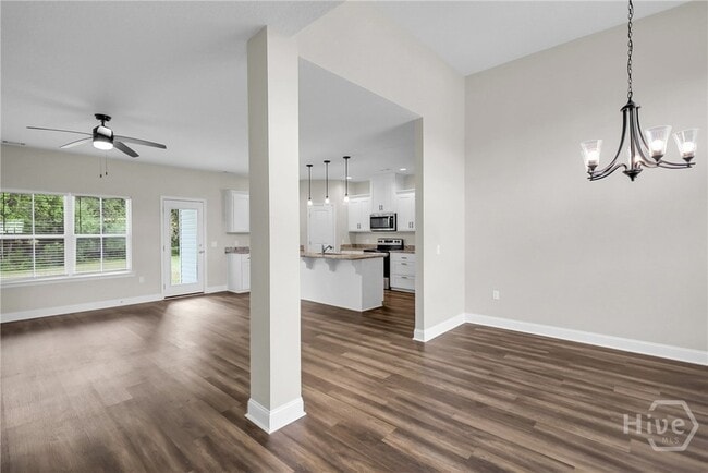 Building Photo - 1039 Meloney Dr