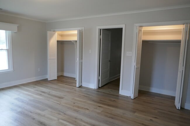 Building Photo - 132 Hwy 343 North